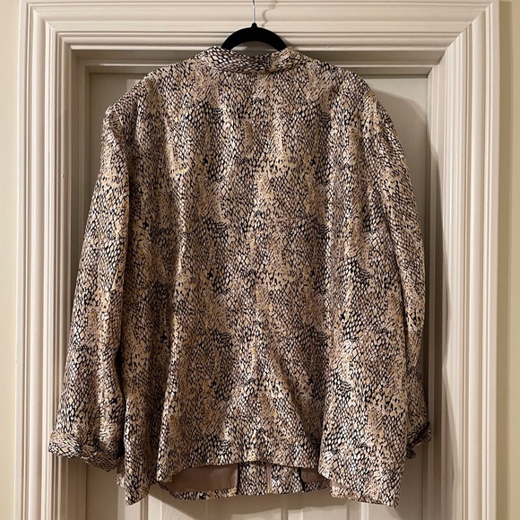 Added Dimensions gold, black, and white plus size jacket - Picture 2 of 3